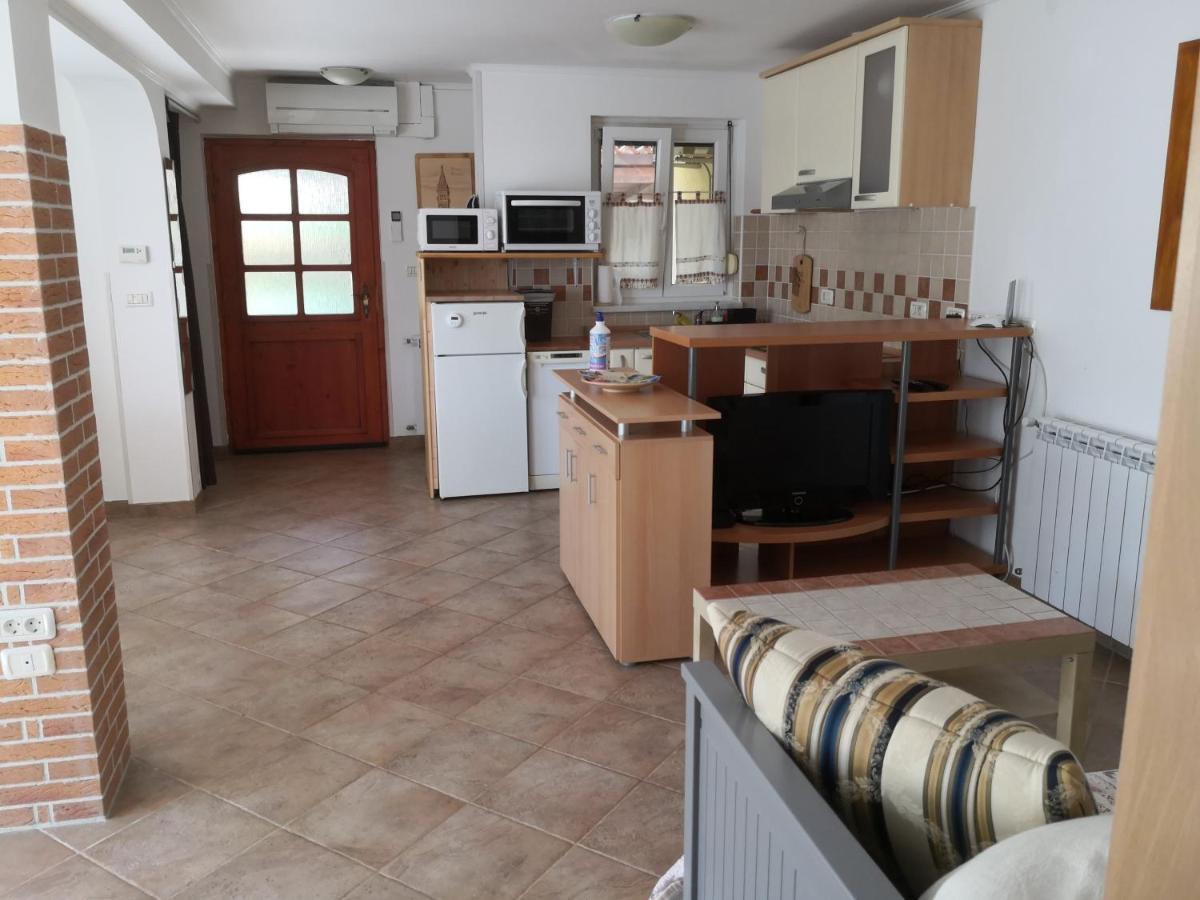 Solmar, Apartment With Big Terrace Near Nature Portorož Kültér fotó