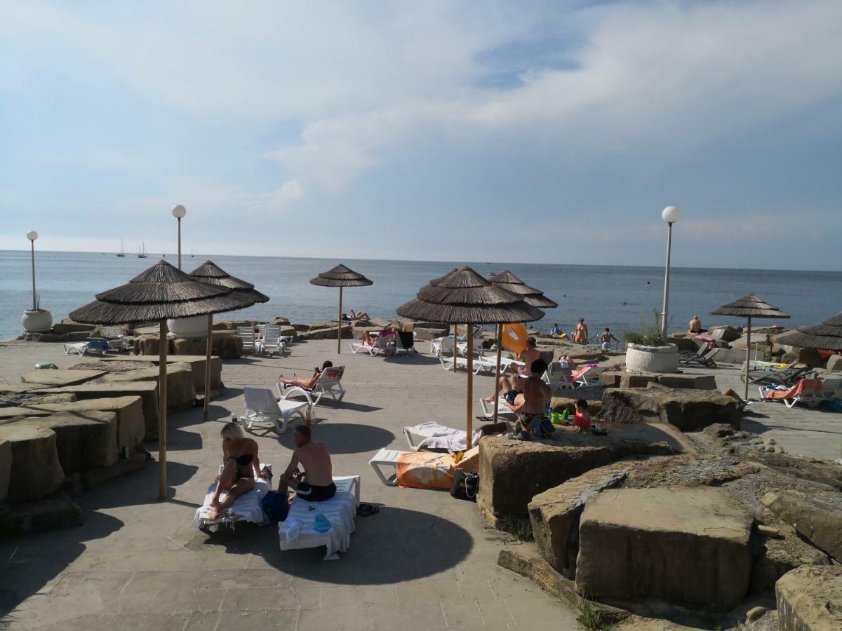Solmar, Apartment With Big Terrace Near Nature Portorož Kültér fotó